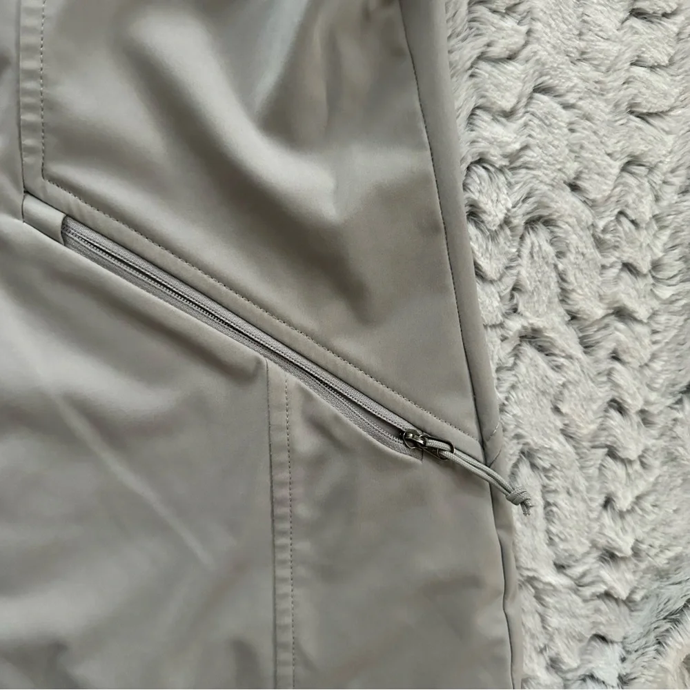 The North Face Women's Parkslope Jacket, High Rise Grey - CP5C size medium